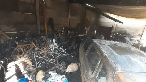 Pérdidas totales en un galpón tras voraz incendio